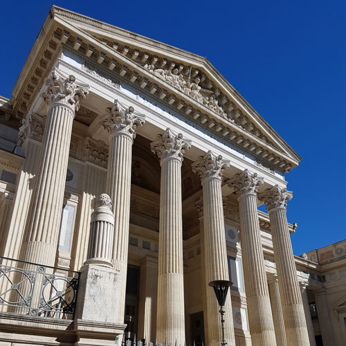 palais de justice extérieur